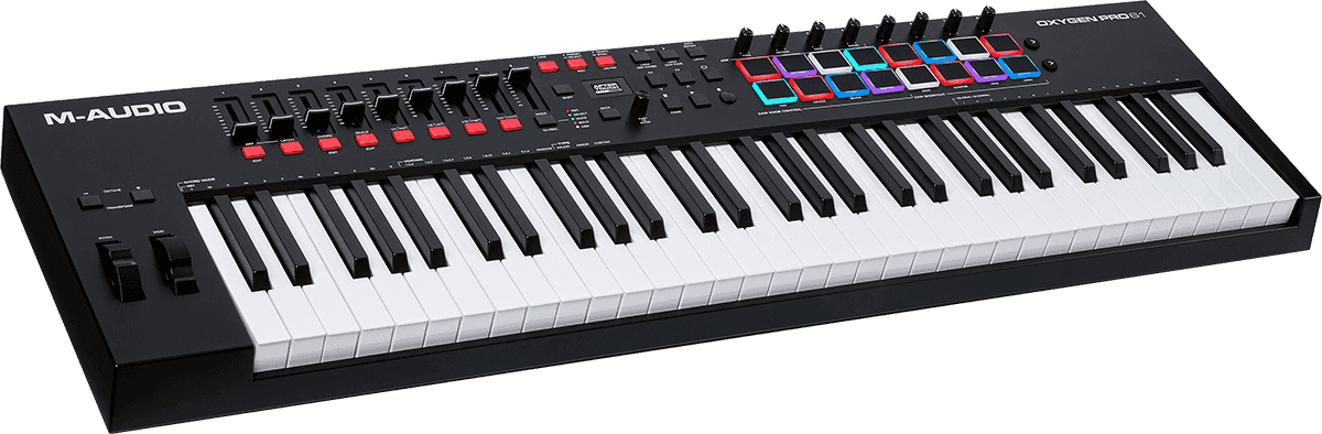 M-Audio Clavier-maître USB/MIDI 61 touches, 16 pads, 8 encodeurs, 9 faders